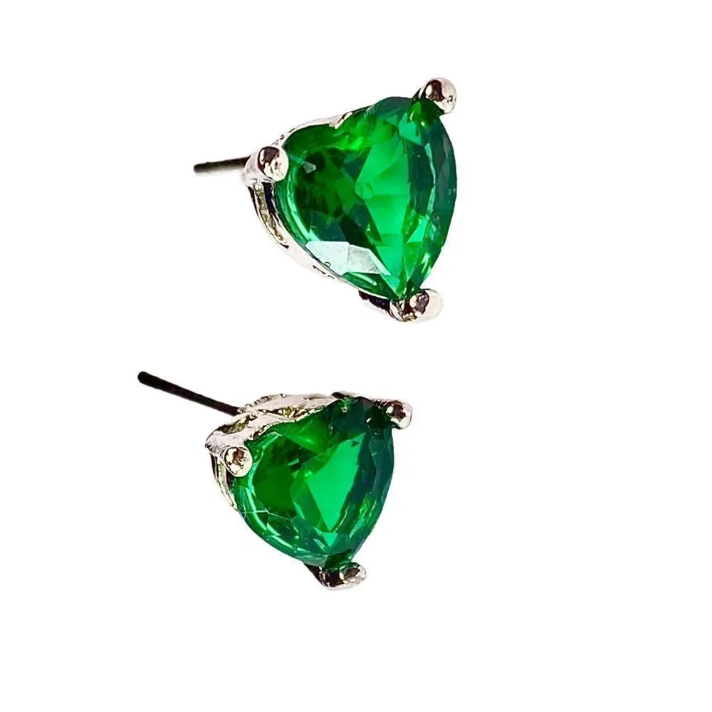 Green Heart Shaped Crytal Gemstones in 925 Sterling Silver Filled Earrings - Picture 3 of 6